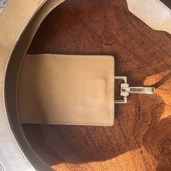 Gucci Vintage Handbag Monogram Gold Hardware - Picture 4 of 16